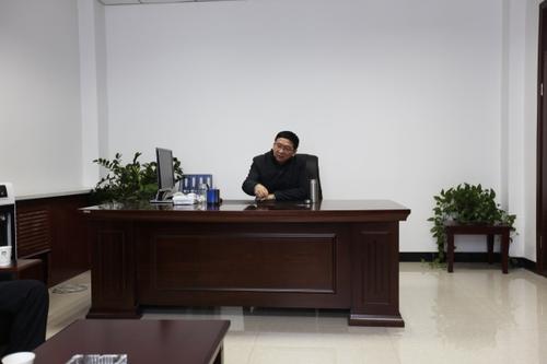 可克达拉现场办公
