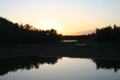 静静河湾佘光辉
