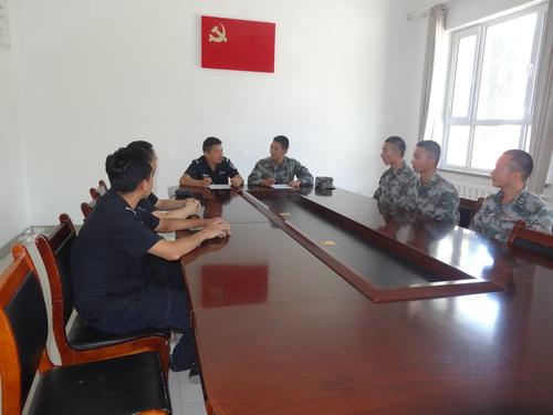军警座谈会