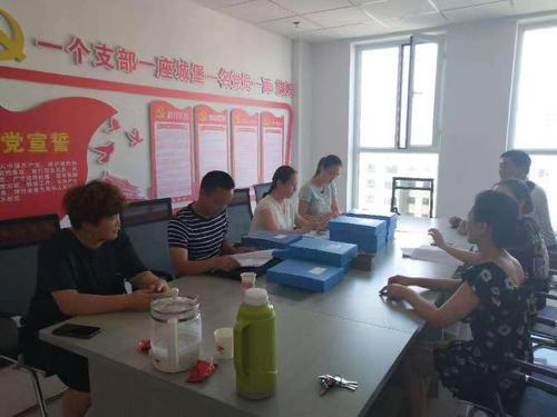 四师司法局在任远律师事务所进行检查检查督导