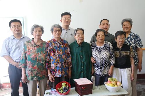 合影留念