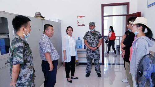 慰问访惠聚2