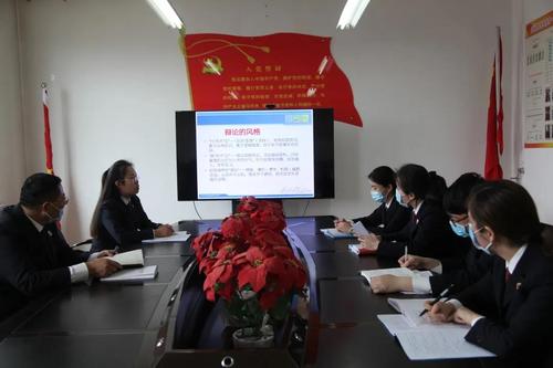 霍城垦区检察院举办公诉业务讲座（二） (2)