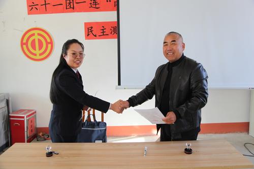霍城垦区检察院党支部与六十一团一连党支部开展结对共建活动图片一