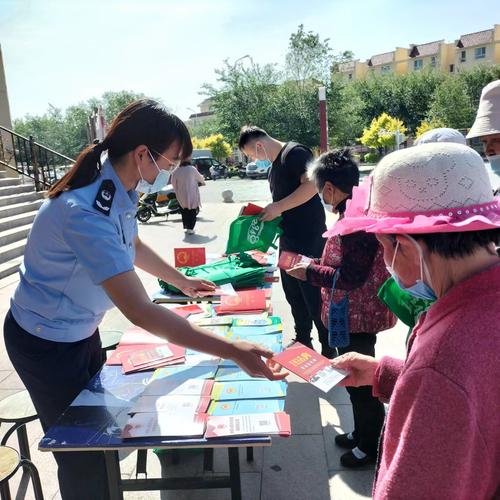 六十一团开展民法典宣传图片2