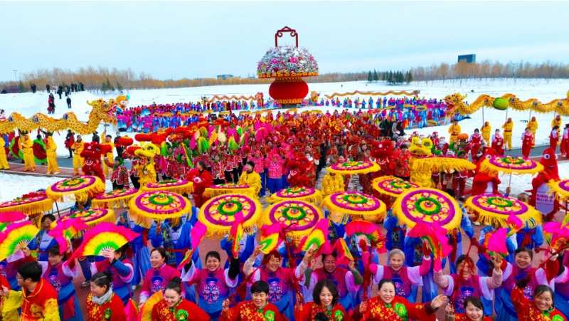 红韵满城 暖意融融